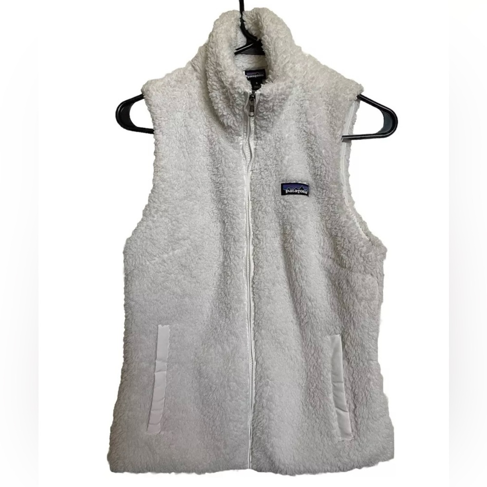 Patagonia Vest Womens Small
White Los Gatos Deep Pile Fleece
Full Zip Sleeveless